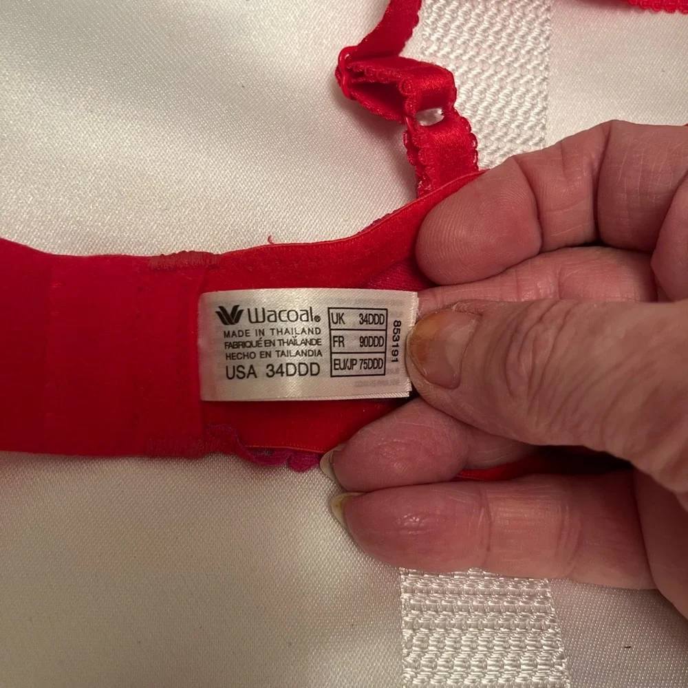 3 for $25. Wacoal Red Intimates Bra with Molded Cups